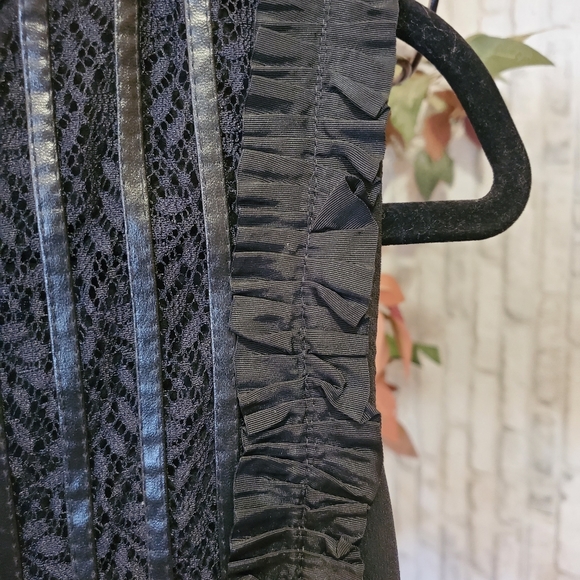 PINKO BLACK RUFFLE TANK TOP - Picture 6 of 10